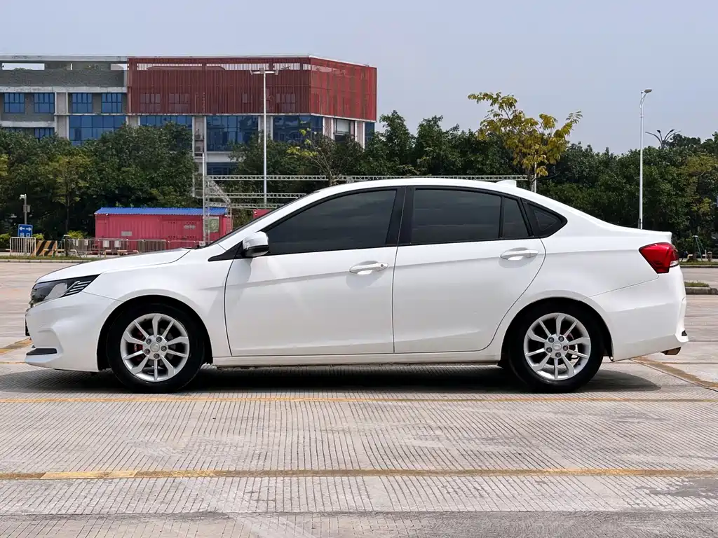 Soueast A5 Yiwu — миниатюра 14