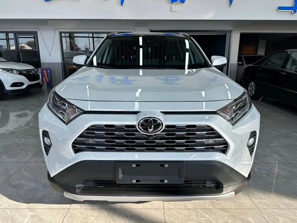 Toyota RAV4 — миниатюра 2