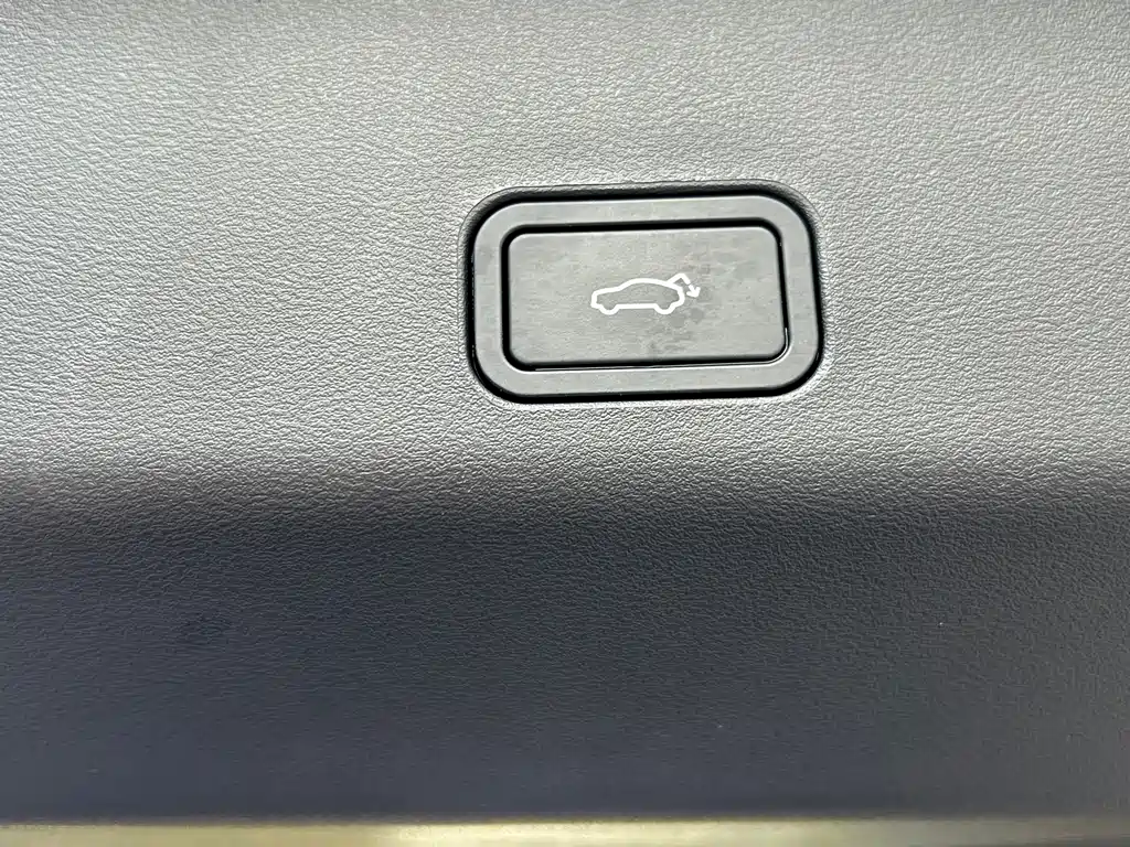 Geely Xingyue L — миниатюра 18