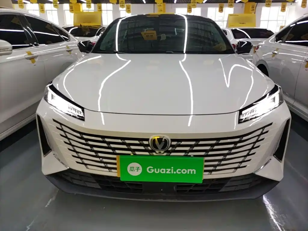 Changan Eado — миниатюра 3