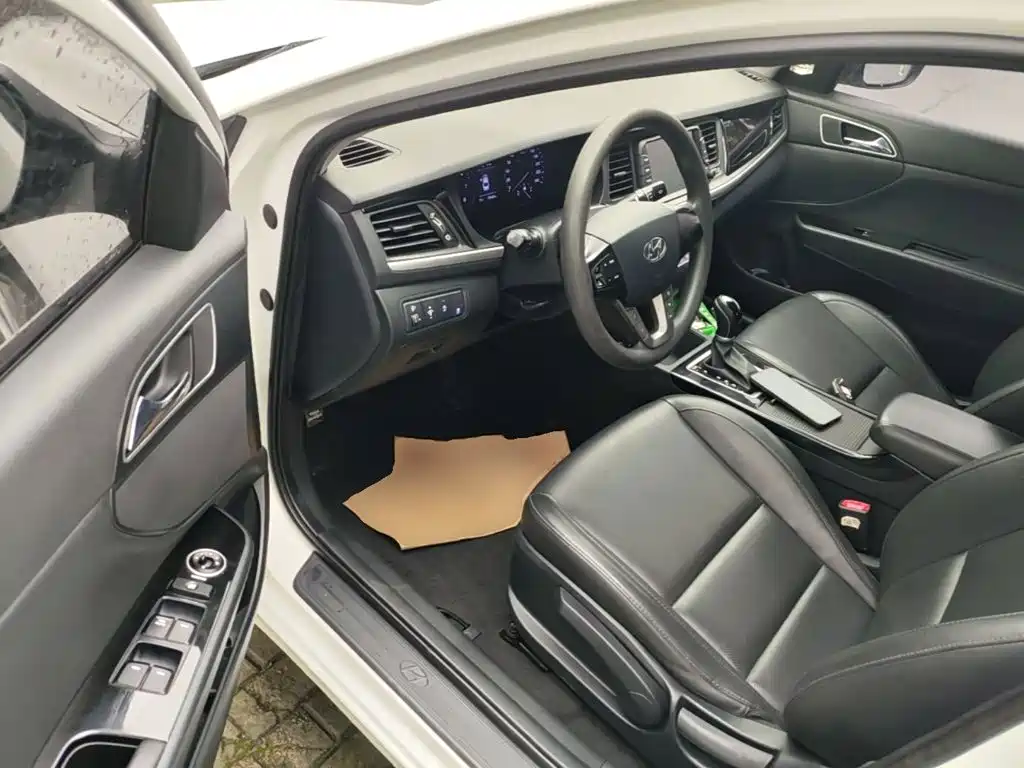 Hyundai Mistra — миниатюра 16