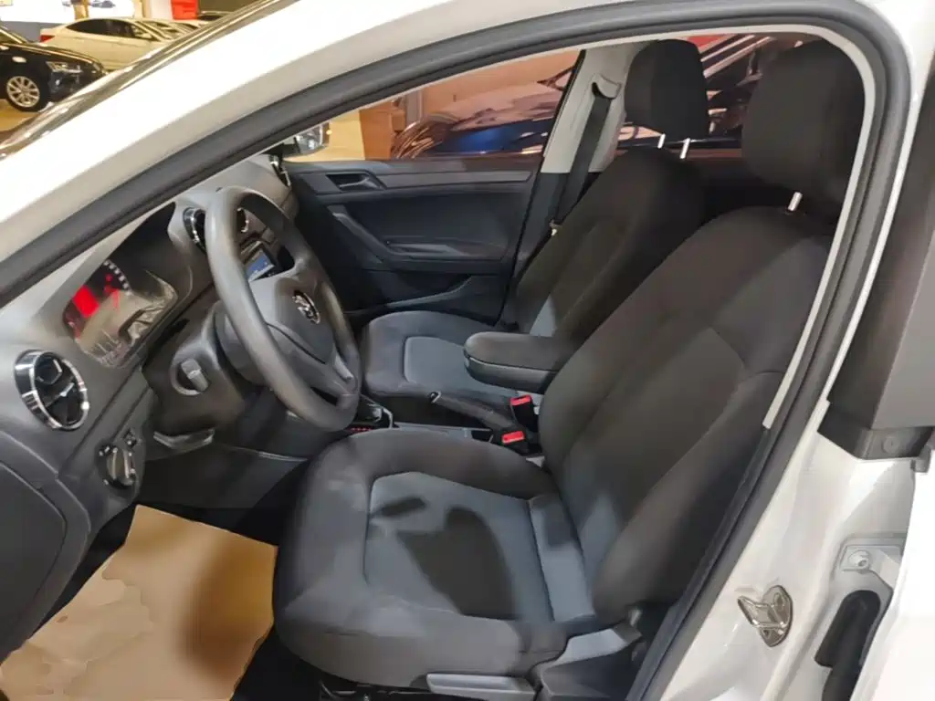 Volkswagen Jetta — миниатюра 15