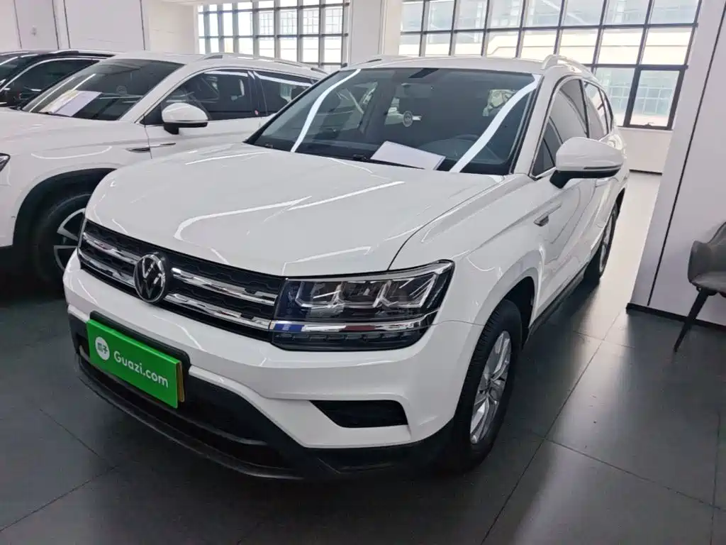 Volkswagen Tharu