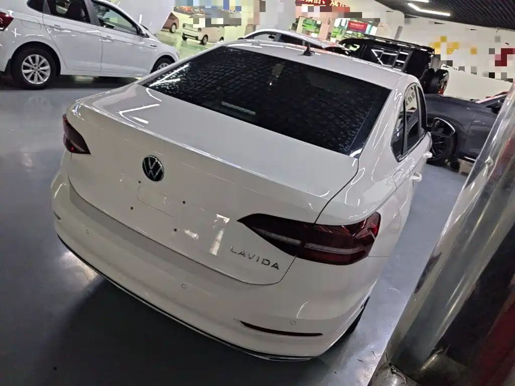 Volkswagen Lavida — миниатюра 7