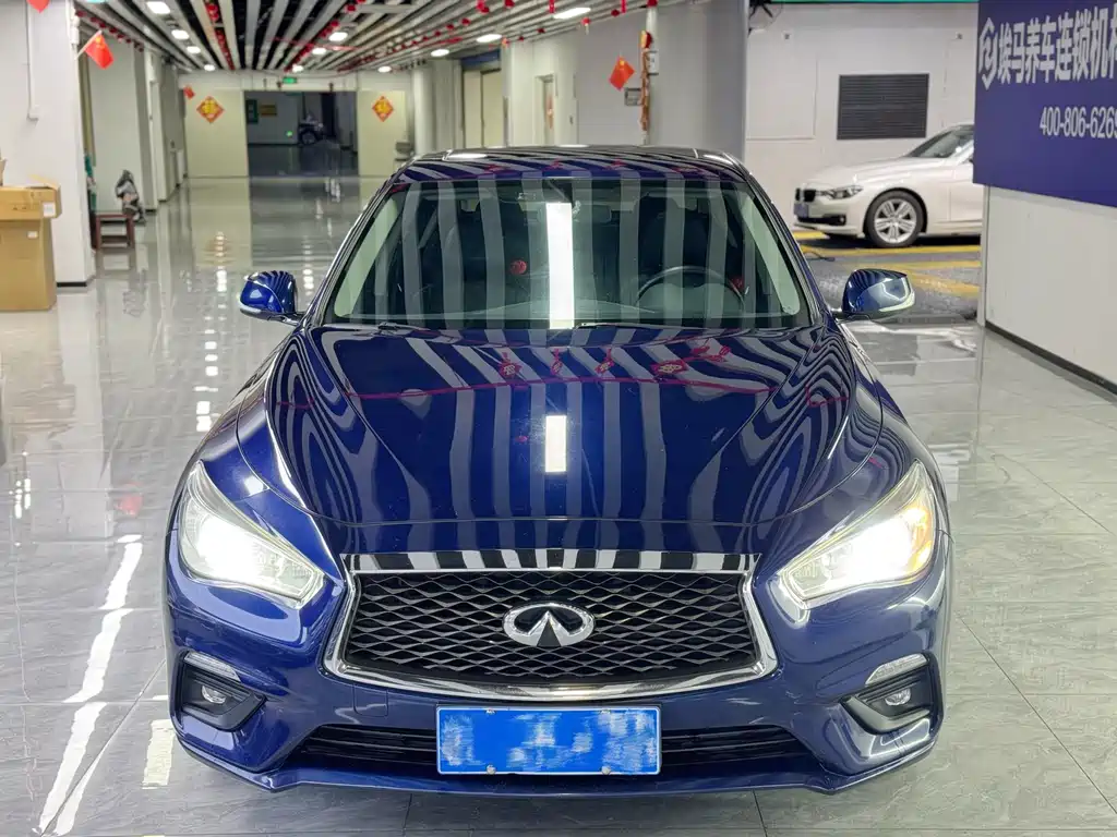 INFINITI Q50L