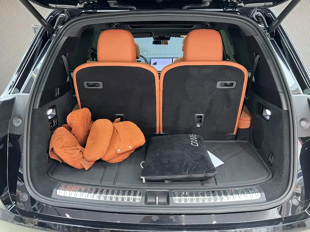 Li Auto Li L8 — миниатюра 19