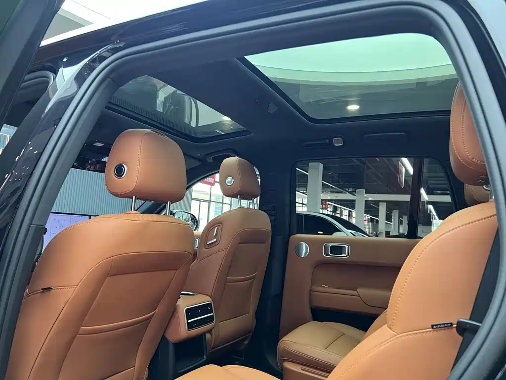 Li Auto Li L8 — миниатюра 16