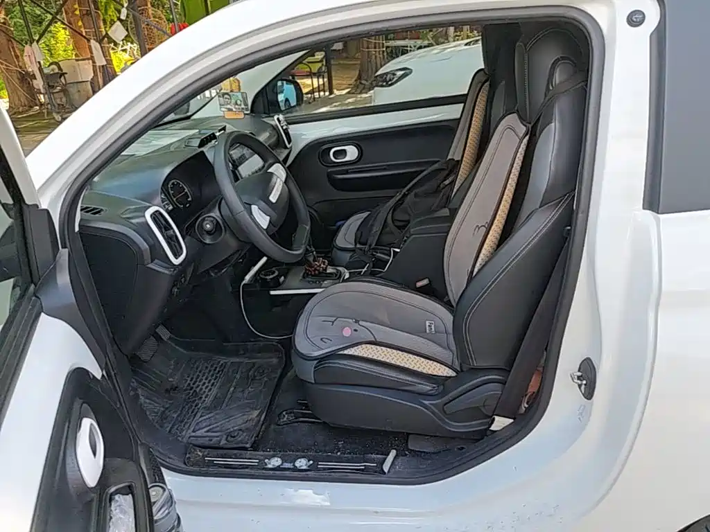 Roewe Clever — миниатюра 15