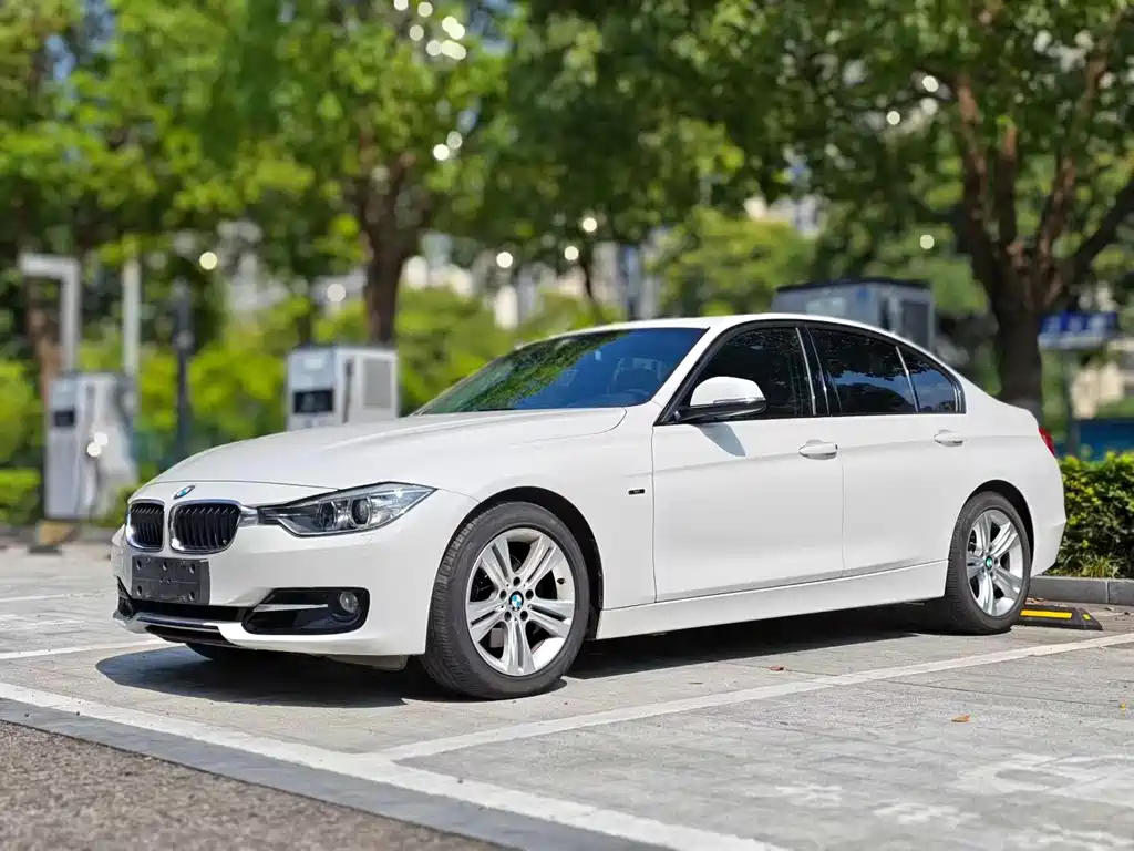 BMW 3 Series 2014 320i Sport Design Package