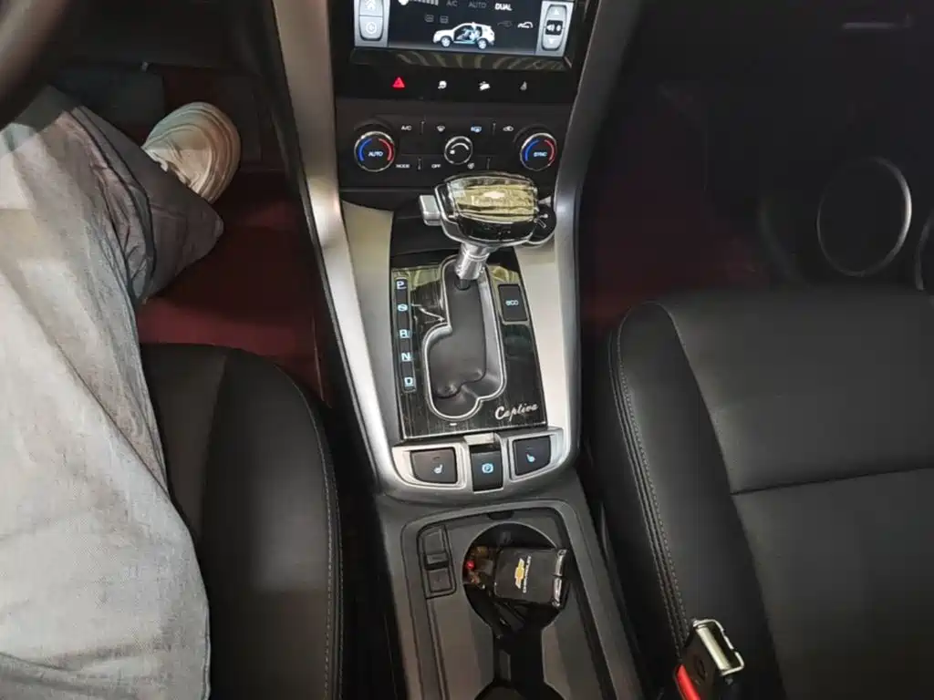 Chevrolet Captiva — миниатюра 14