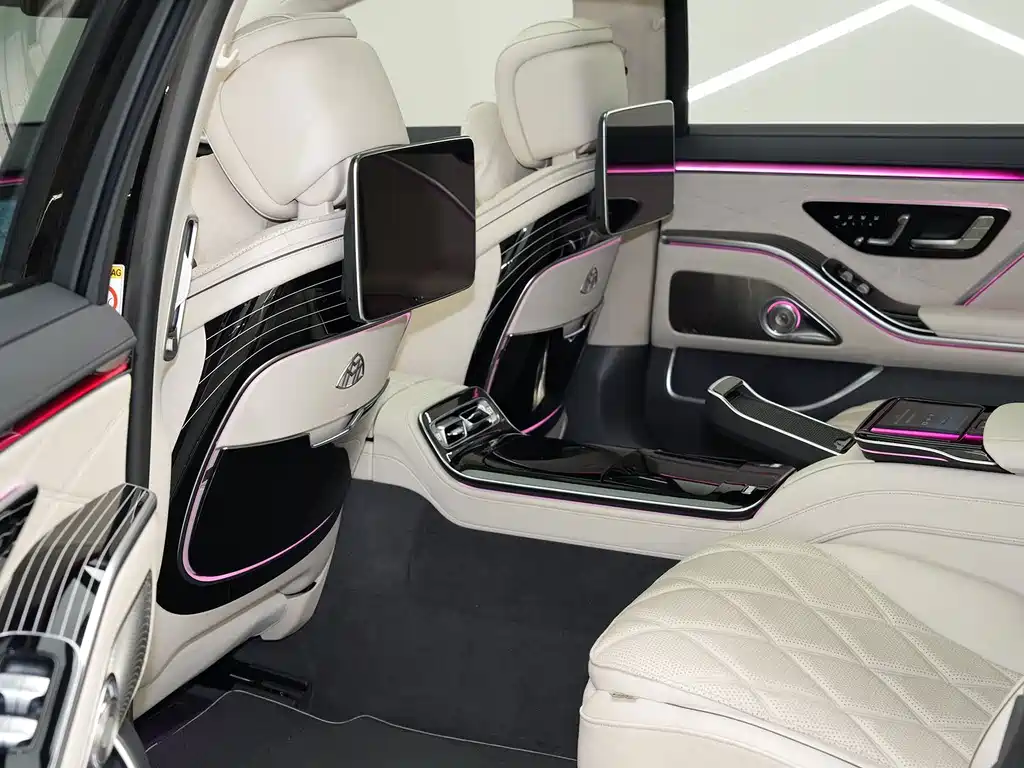 Mercedes-Benz S-Class — миниатюра 13