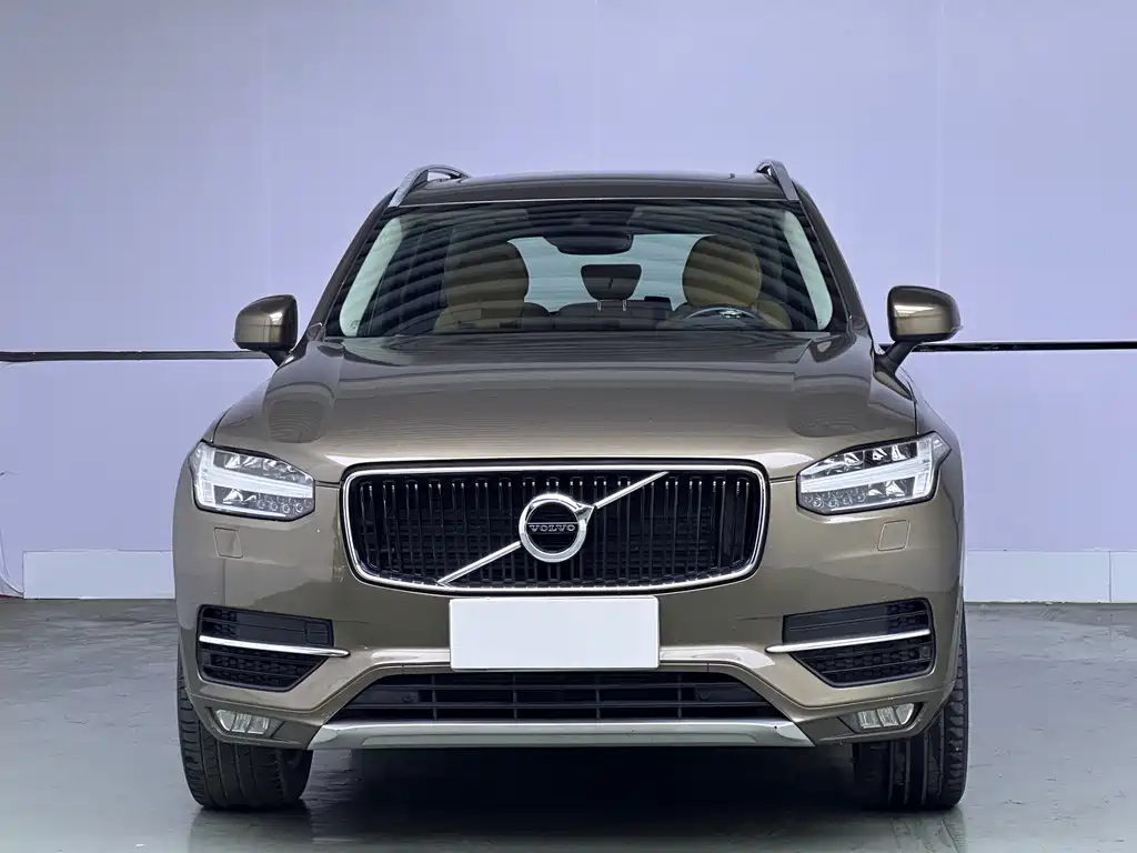 Volvo XC90 2015 T6 5 мест