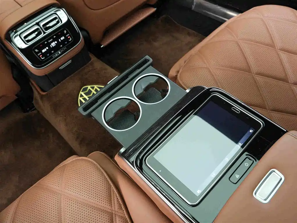 Mercedes-Benz S-Class — миниатюра 19