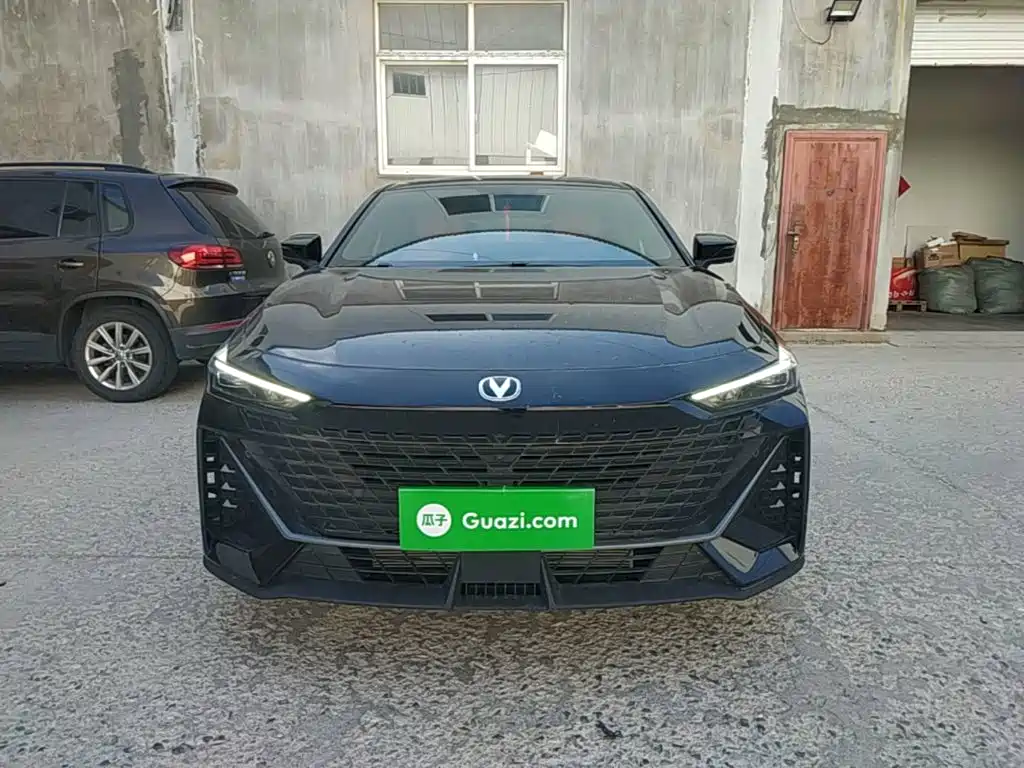 Changan UNI-V — миниатюра 3