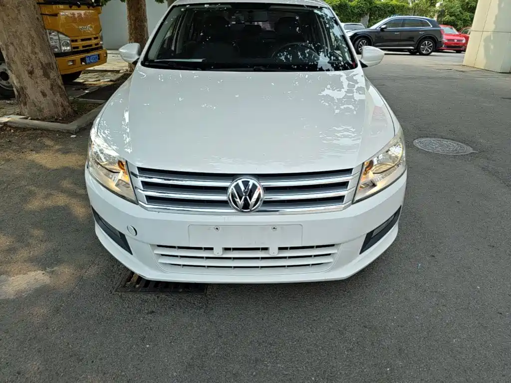 Volkswagen Santana — миниатюра 3