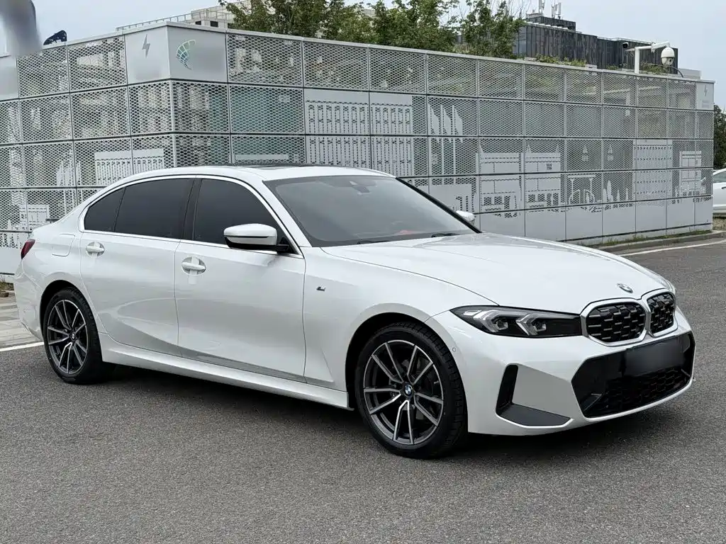 BMW 3 Series — миниатюра 4