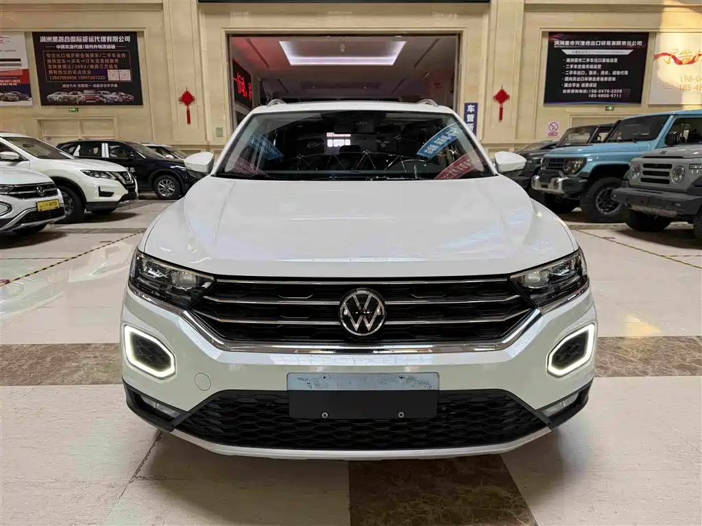 Volkswagen T-Roc — миниатюра 2