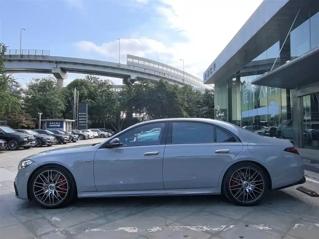 Mercedes-Benz S-class AMG New Energy 2025 Silver/gray из Китая, фото 3