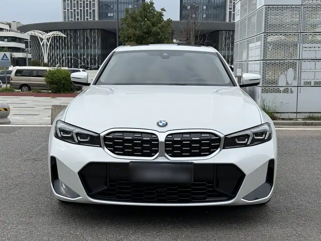 BMW 3 Series — миниатюра 3