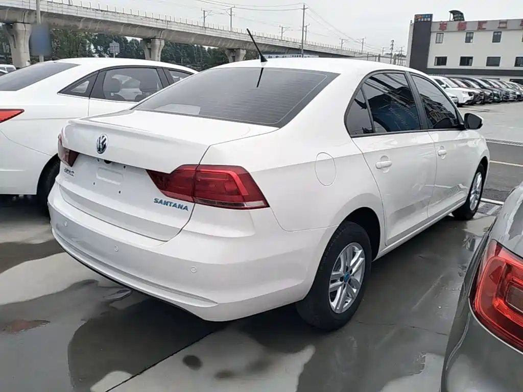 Volkswagen Santana — миниатюра 7