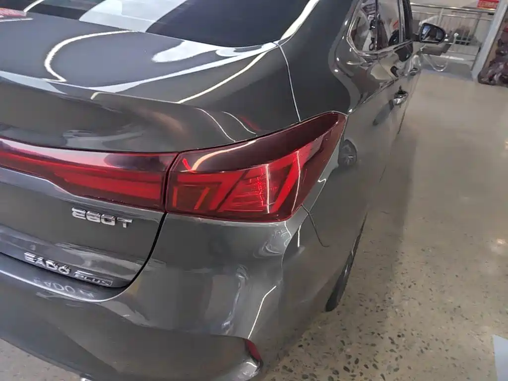 Changan Eado — миниатюра 8