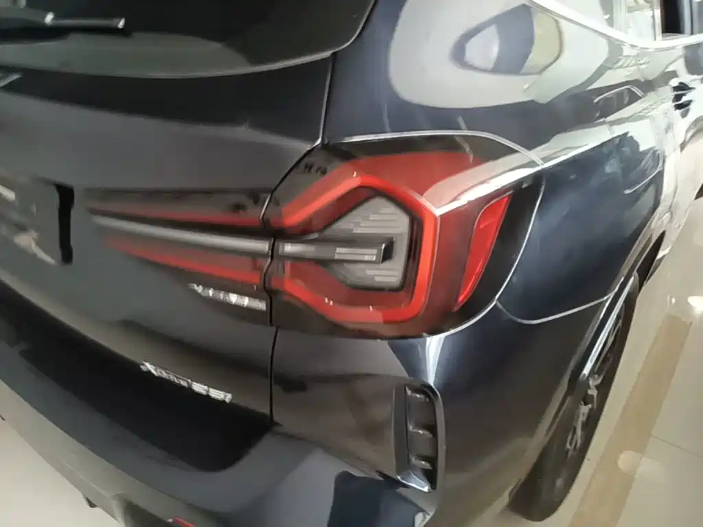 BMW X3 — миниатюра 8