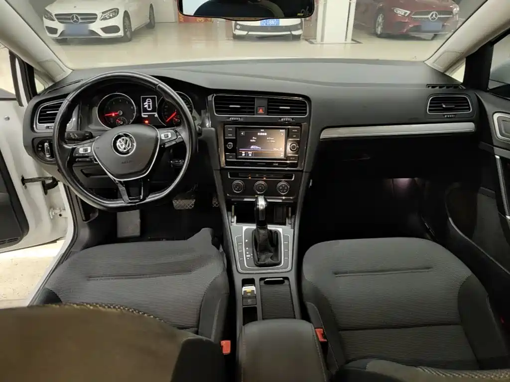 Volkswagen Golf — миниатюра 10
