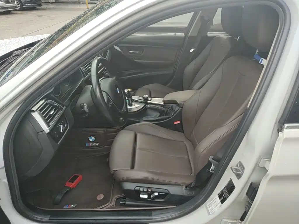 BMW 3 Series — миниатюра 15