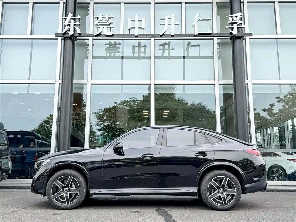 Mercedes-Benz GLC 2024 GLC 260 4MATIC SUV