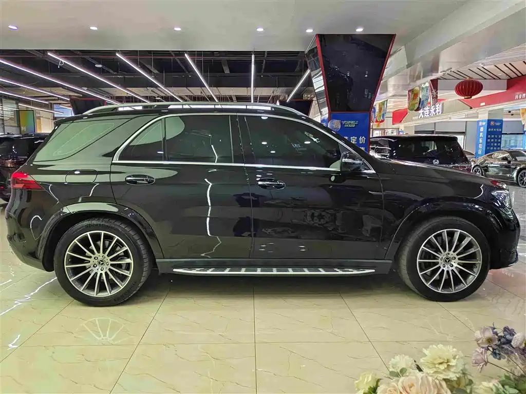 Mercedes-Benz GLE (Import) — миниатюра 17
