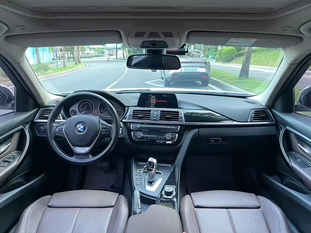 BMW 3 Series — миниатюра 5
