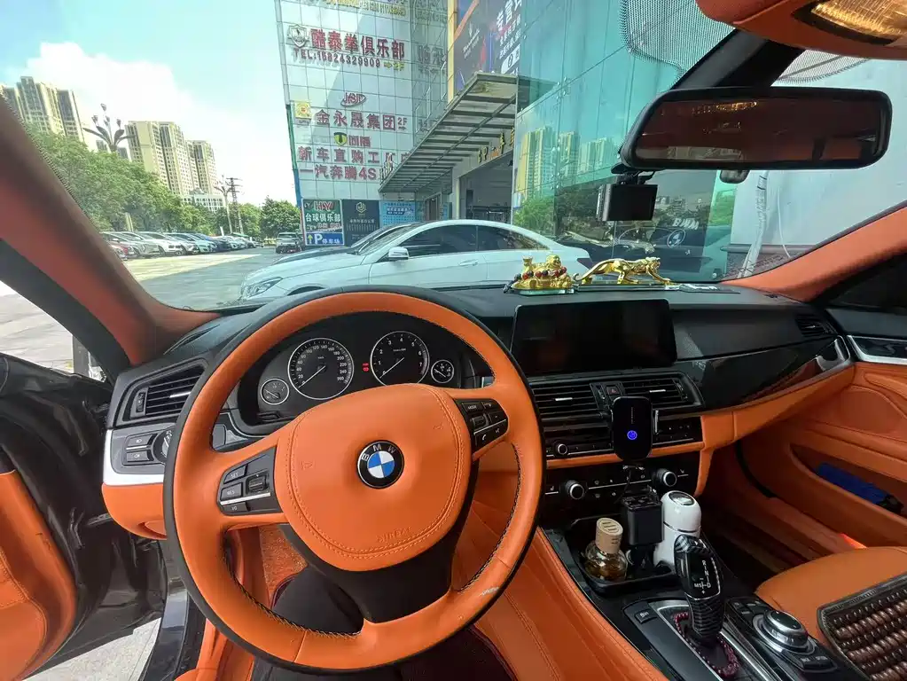 BMW 5 Series — миниатюра 6