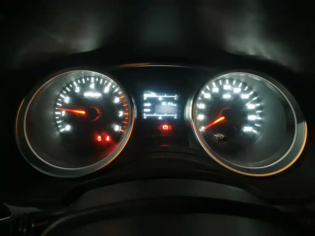 Wuling Hongguang — миниатюра 4