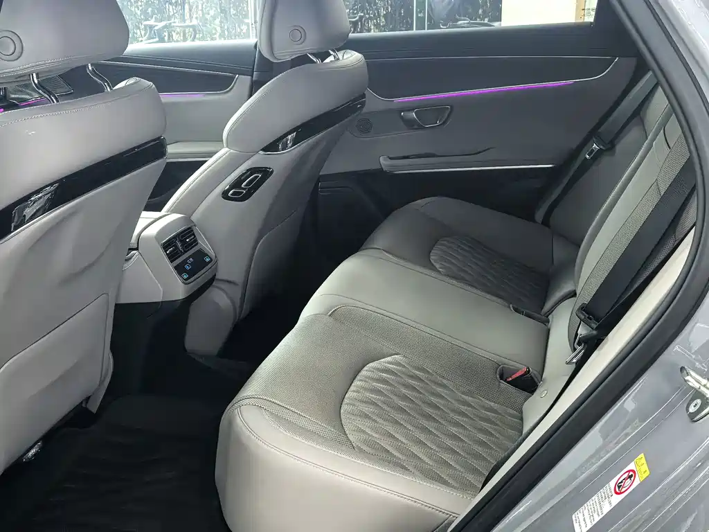 BYD Han — миниатюра 9