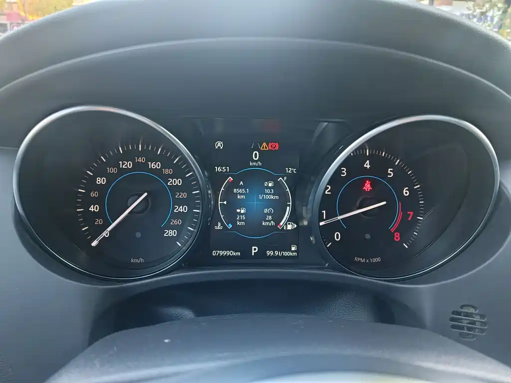 Jaguar F-PACE — миниатюра 23