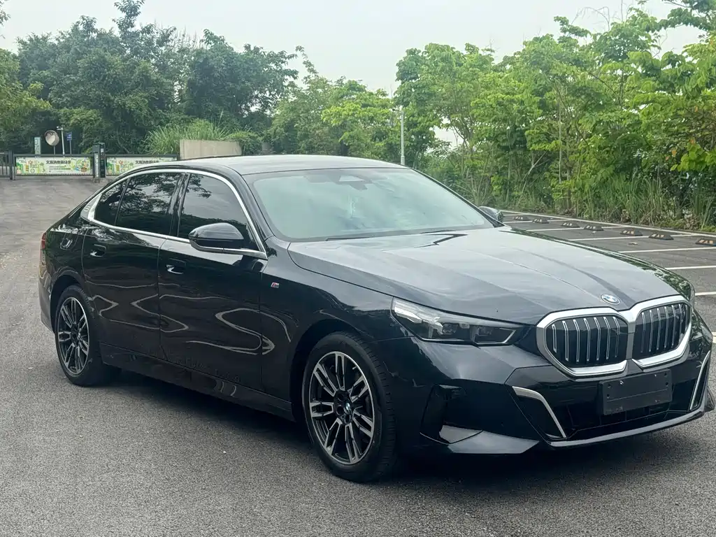 BMW 5 Series 5 2024 525Li M Sport