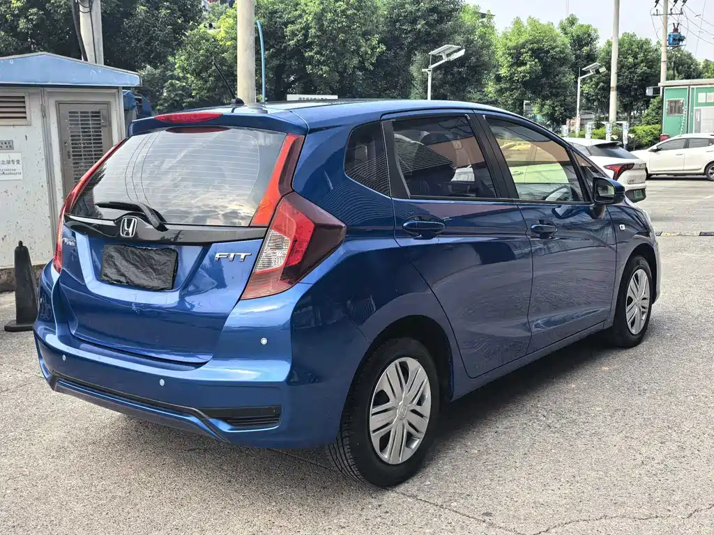 Honda Fit — миниатюра 2