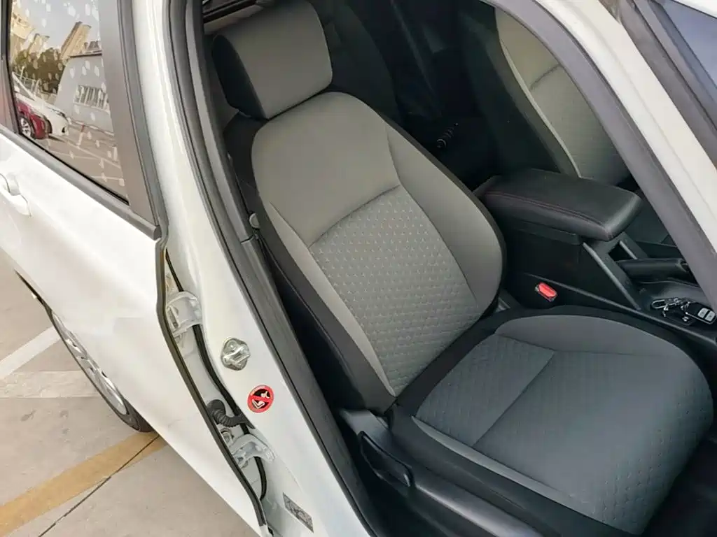 Honda Fit — миниатюра 25