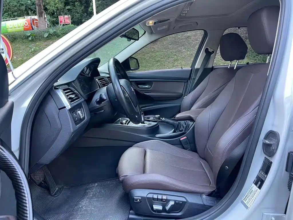 BMW 3 Series — миниатюра 4