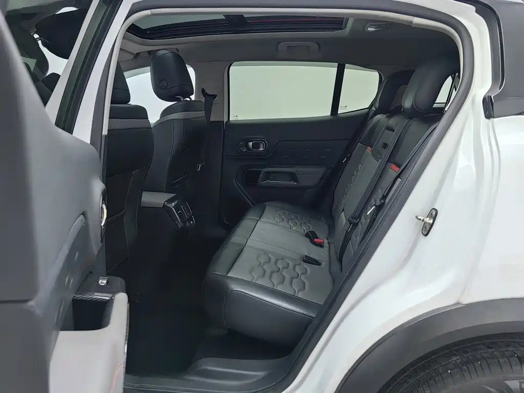 Citroen C5 AIRCROSS — миниатюра 15