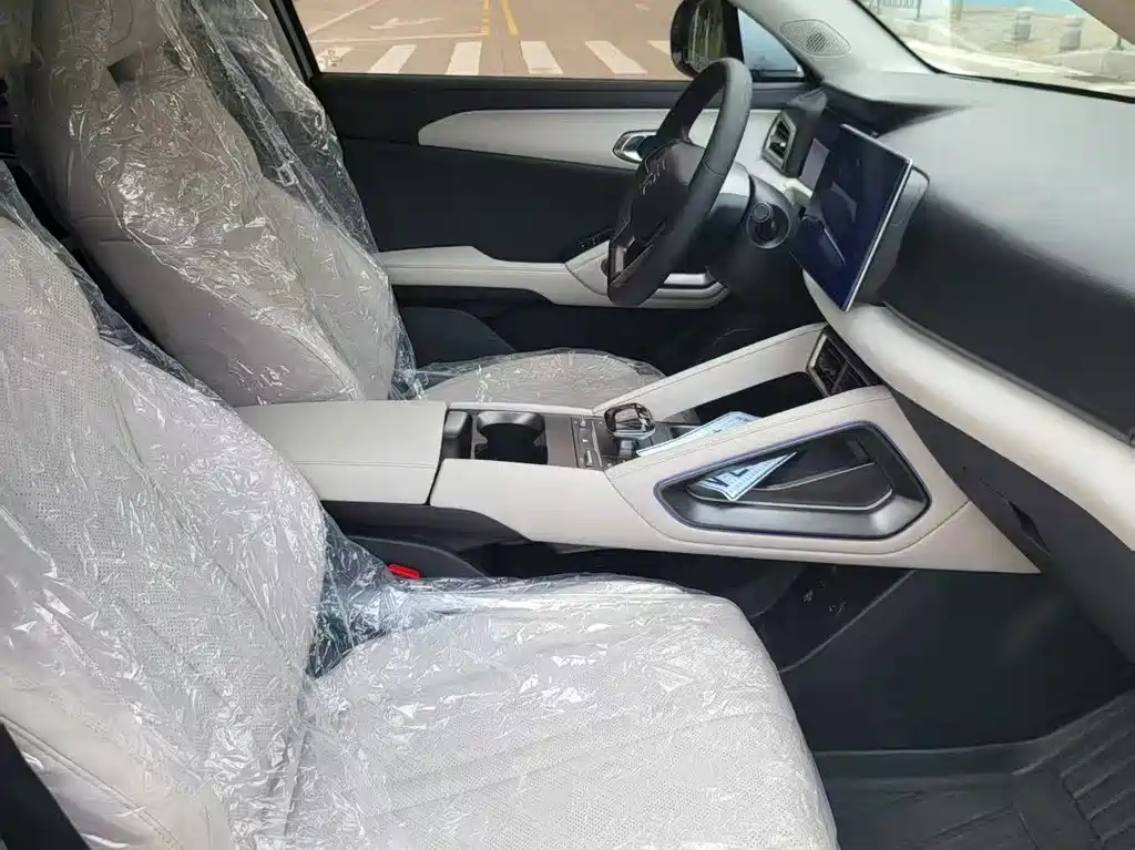 BYD Yuan UP — миниатюра 5