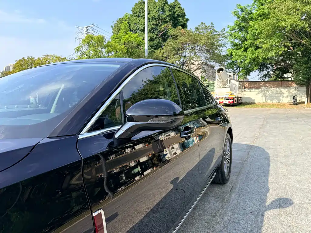 Hongqi Hongqi H5 — миниатюра 25