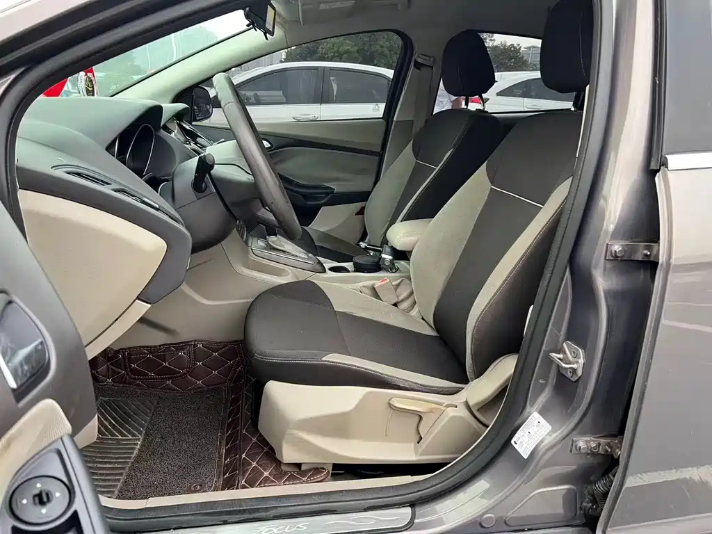 Ford Focus — миниатюра 5