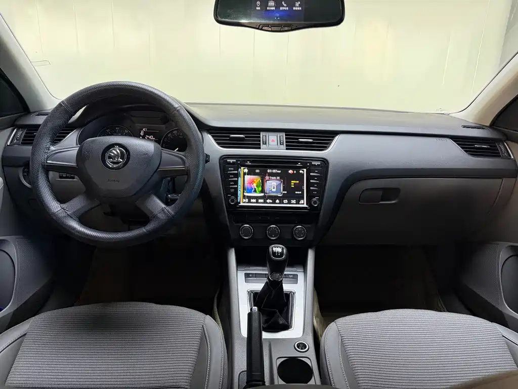 Skoda Octavia — миниатюра 8