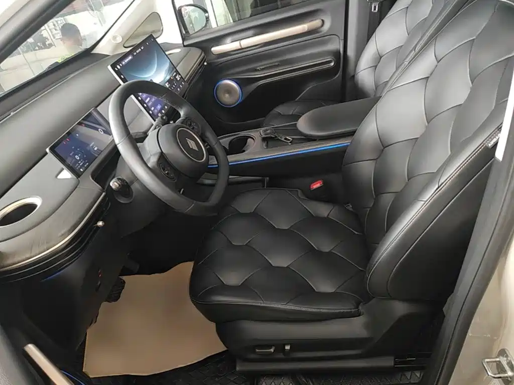 Baojun Yunduo — миниатюра 15