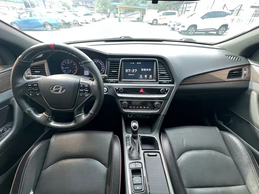 Hyundai Sonata — миниатюра 6