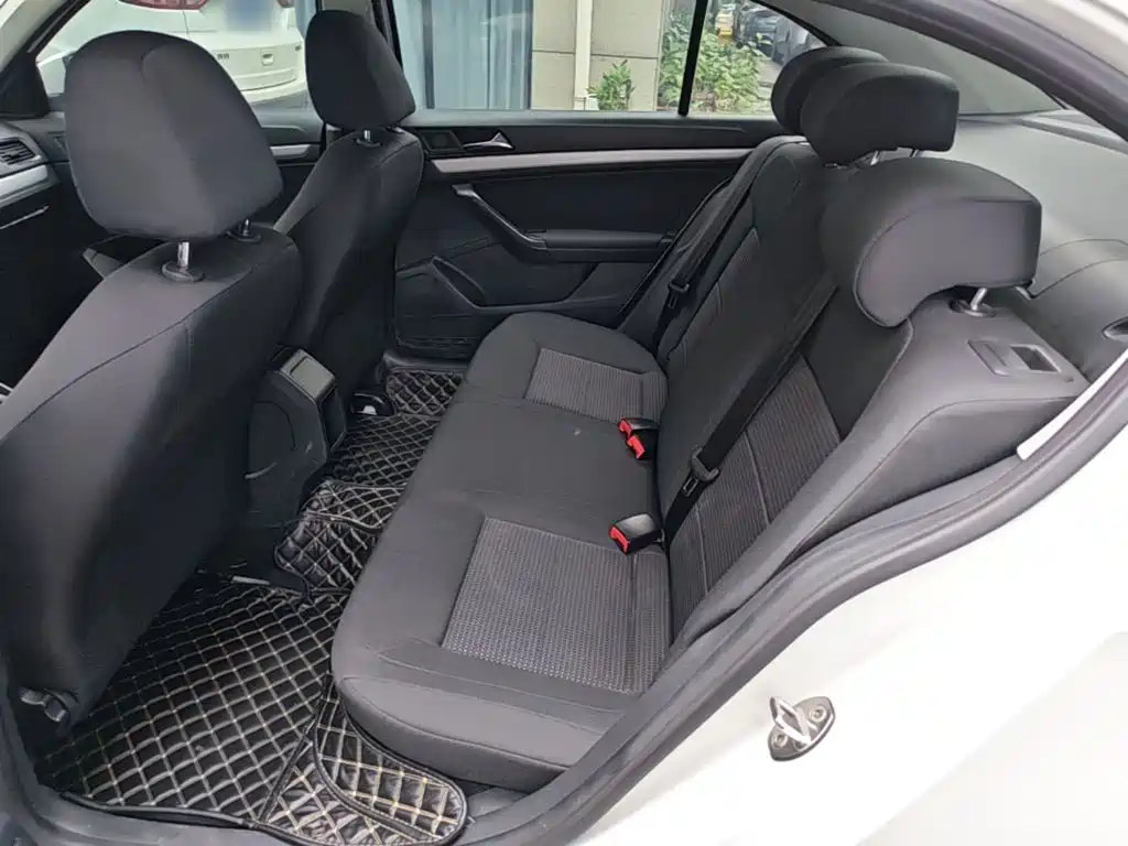 Volkswagen Lavida — миниатюра 13