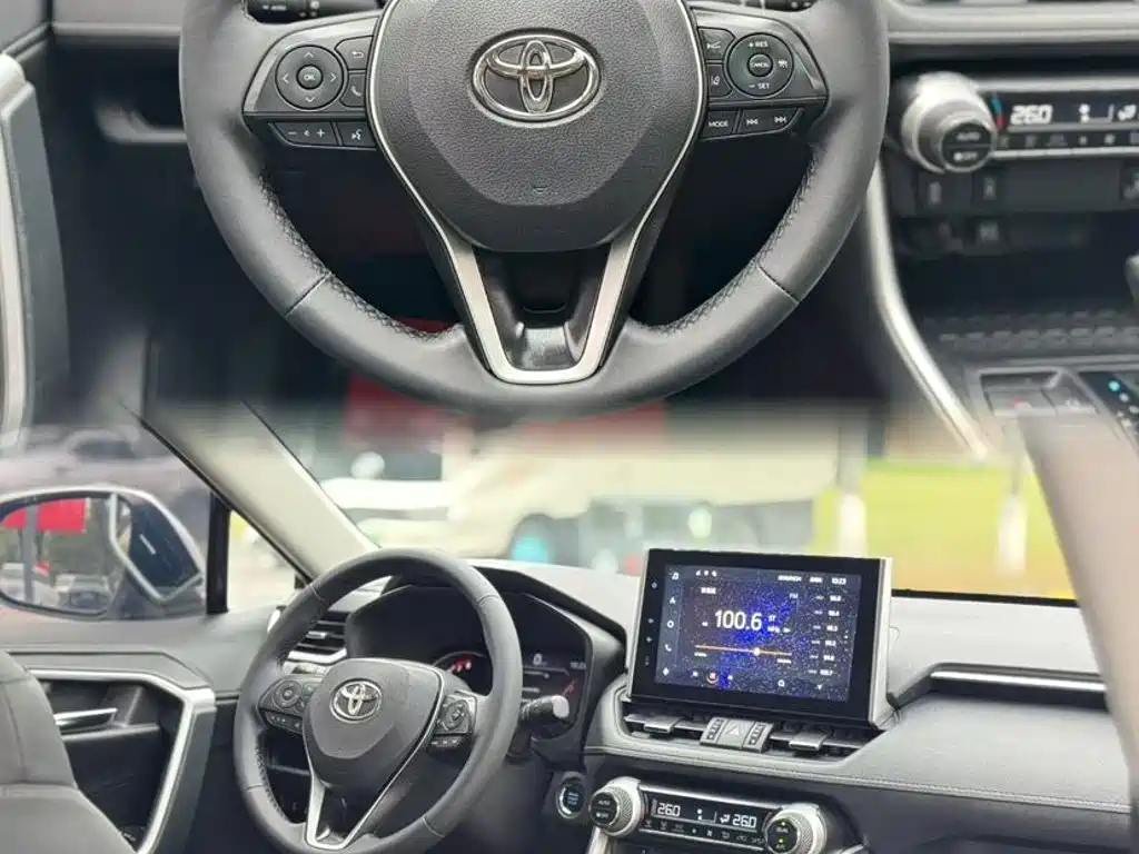 Toyota RAV4 — миниатюра 5