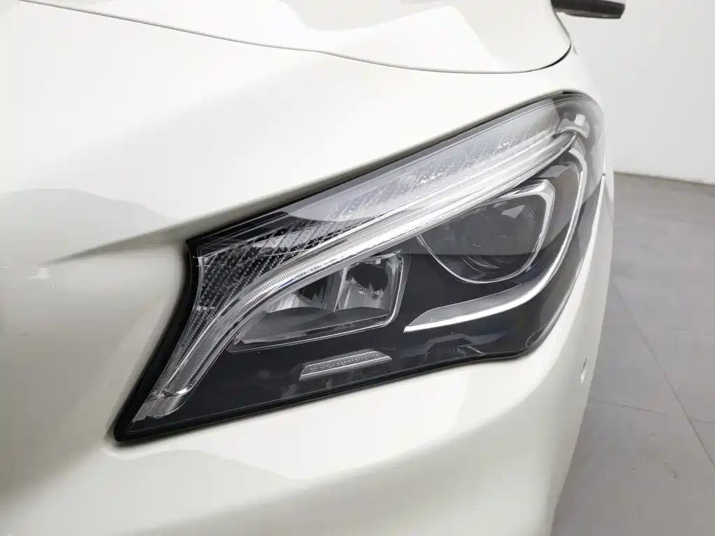 Mercedes-Benz CLA (Import) — миниатюра 7