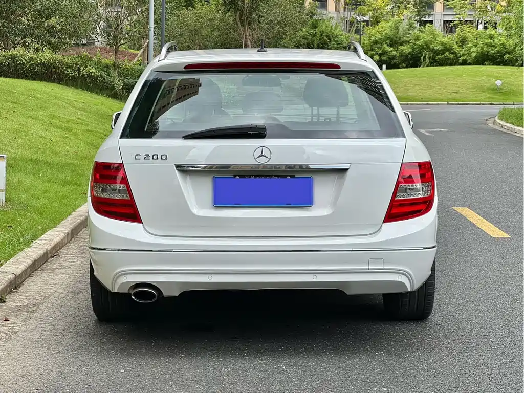 Mercedes-Benz C-Class (Import) — миниатюра 21